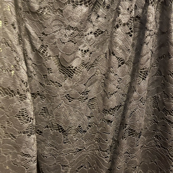 Womens Boutique Lace Blouse - Picture 5 of 5